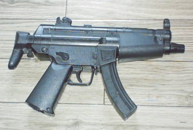 mini_mp5_mecha1.jpg