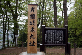 ��C��{��