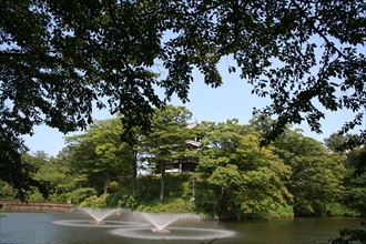 �x�z���Ɋς�O�d�E