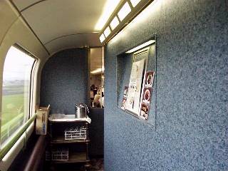 �V�����H���Ԃ̓���