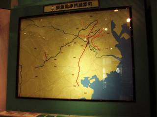 �d�Ԃƃo�X�̔����ق̘H���} �V�̐��֍X�V�ς�