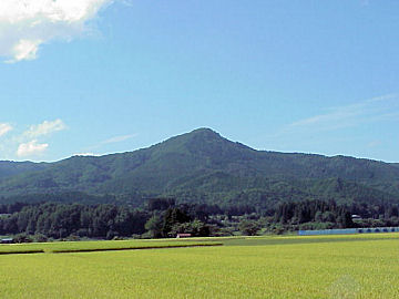 �̋��̎R�u�O�m�x�v�i�H�c�����p�s�j