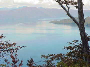 十和田湖発荷峠(ここは秋田県)