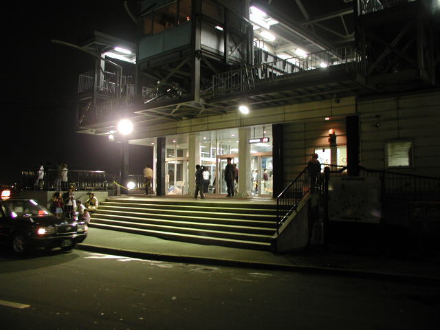 �B�e�n�_�̓o�X����ł����B���ʂɍl�����番���肻���ł����B