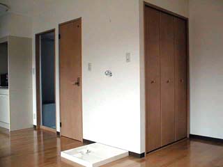 ����ނ͖���߂̐F����