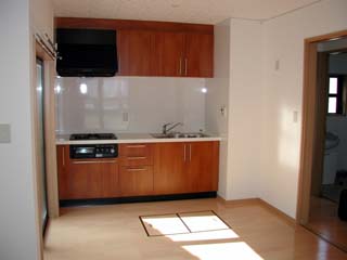 �L�b�`���̓o�[�`����