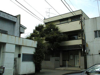 ��@�̃G���g�����X