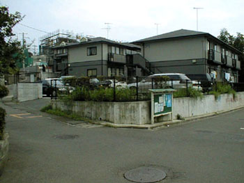 K.B.M.�̓}���z�[��