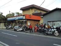 2���Ԕ������ċx�e�I