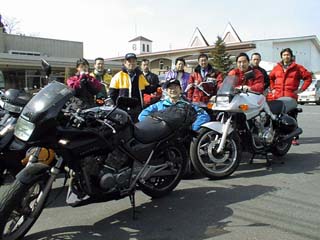 �_���z�e���̌������o�b�N��