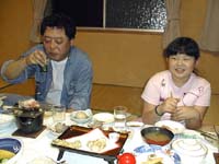 �j�{���e�q