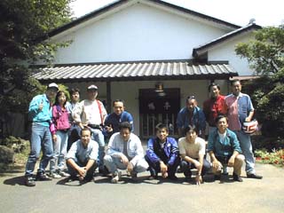 �y�����z�̂̂��̑O��