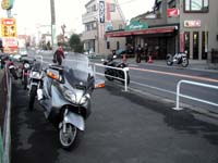 �W�����ɂ͖��邭�Ȃ��Ă���