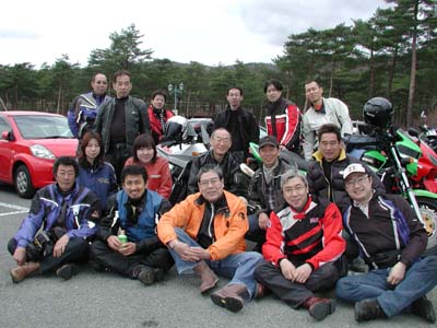 ���̉w�y�Ȃ邳��z�ɂāB�o�C�N���o�b�N�ɂ����A�ƌ����Ă��A���̃o�C�N�����܂�ʂ��Ă��Ȃ��Ȃ��B�B�B�`�O�O�G