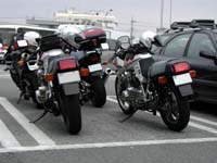 �܂��܂����ׂĂ݂��B�`�O�O�G�@�@����p�x�ɂ���đ傫���������菬�����������肷��