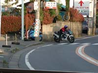 �����S�P������A���Ɉ����N������Ă���Ƃ���B�Ȃ��Ȃ��G���W�����|����Ȃ�