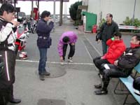 �������̘e�ɂ̓N���}�������Ă����钓�ԃX�y�[�X������