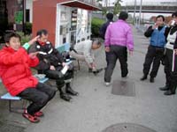 �\�ɂ̓x���`�����̋@��