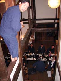 2�K���猩��E���̗l�q���킩�邩�ȁH