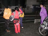 ���đւ����̓X�܂𒭂߂�u�ǂ��Ȃ�̂�����`�H�v