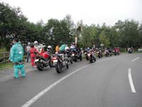 �����q���ɂ͉����Ȃ��B���ԃX�y�[�X������݂̂�