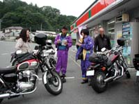 ���āA���̐���ɕ�����悤���ȁH�E�E�E�Ǝv�Ē��̂n�쎁