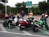 �։z���E����r�`��