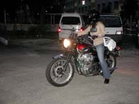 �A��̓r�ɂ� �h �q��