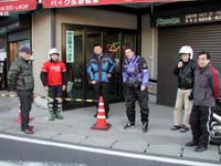 AM6�F30�̎��_�ŏW�����Ă��������o�[