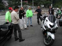 �l������ZZR1400���͂��