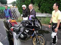 ���蔲���̔�ꂽ�l�q��������