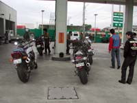 �����ł͑S�ԋ�������