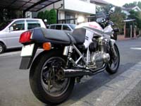 ���������΁AKATANA ���E�΂ߌ�납��B��̂��ď��߂Ă���