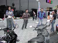 �����E�C�V���r�`�ŋx�e