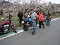 �z���g�ɋx�݂̑����c�[�����O��