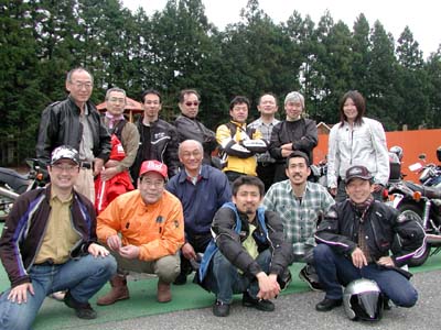 �y������H�p���f�B�A���z���o�b�N��