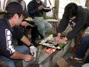 �S�ɐH�ނ���׎n�߂�I