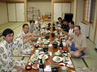 ���t�I�@���ł͂Ȃ����A������g�͂ǂ����ɏo�|���Ă���̂��A����̐H������ɗ��邱�Ƃ͂Ȃ������̂Ŏ�������Ԃ�