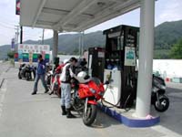 ��̉��A�o�C�N�B�ɂ��H����