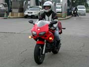 �l�D�h �����̓��[�r�[�����؂�Ă���