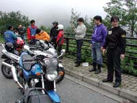 ���ł͉f�����r�f�I���m�F�Đ����Ă���