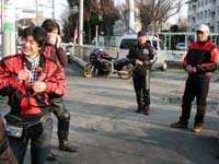 �܂��z���\�����钆�A�蒅����