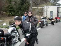 �����ł͐�������邱�Ƃ��Ȃ��������������ċx�e���Ă���