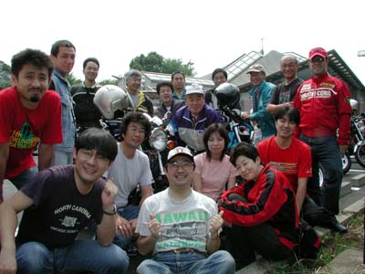 �m�D�s�����̂Ƃm�쎁�̃o�C�N���͂�ŁB�l�������̂ŁA�̐S�̃o�C�N�����܂�ʂ��Ă��Ȃ��B���̌������������������Ȃ���