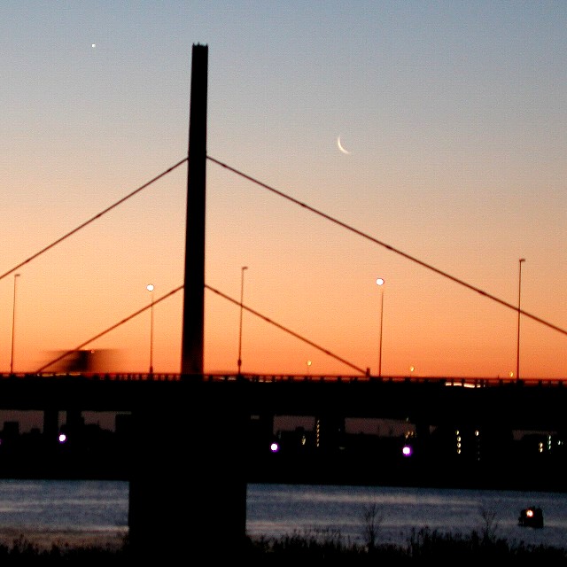 �����̒�̖閾��