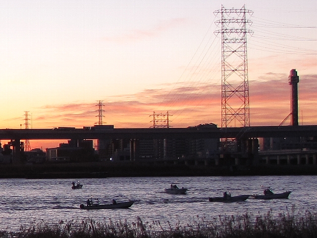 �V�W�~���D