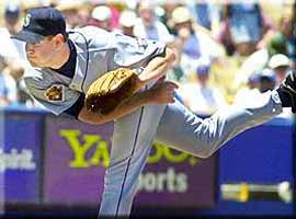 �I�[���X�^�[�ɂ͑I�΂�Ȃ��������A�Q�����i���\������̂͒N�����F�߂�Ƃ���B