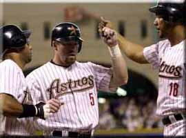 �`�[�����[�_�[�Ƃ��ăA�X�g���Y����������B