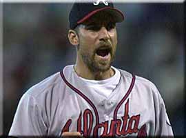 �Ăуu���[�u�X�̃��j�t�H�[���𒅂邱�Ƃ����܂����X�����c�B