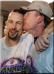 �Q�O�O�P�N�A���E��̔����𖡂키�B